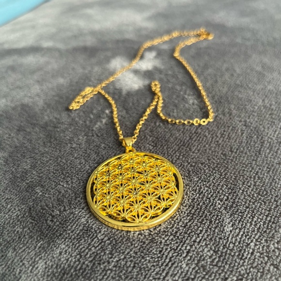 Gold Geometric Pendant Necklace - Picture 3 of 4